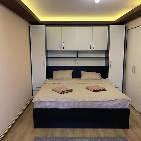 Garsoniera Natalia Apartment Сибиу Екстериор снимка